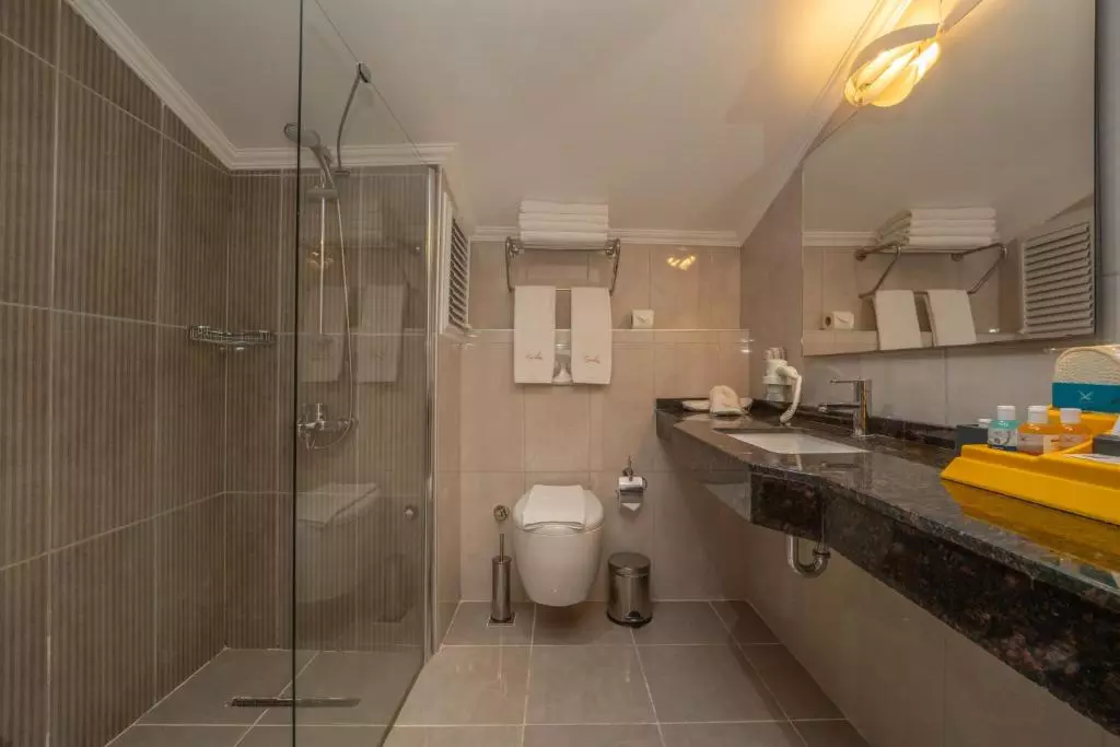 حمام هتل ساندیا بای لیبرتی سان سیتی